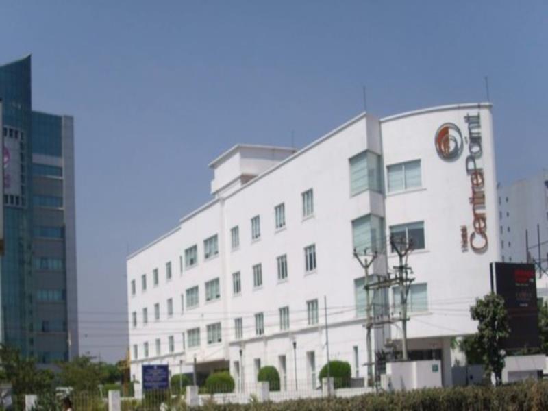 Hotel The Centre Point Chennai Zewnętrze zdjęcie