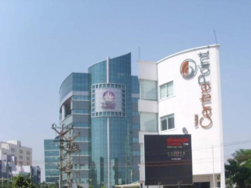 Hotel The Centre Point Chennai Zewnętrze zdjęcie