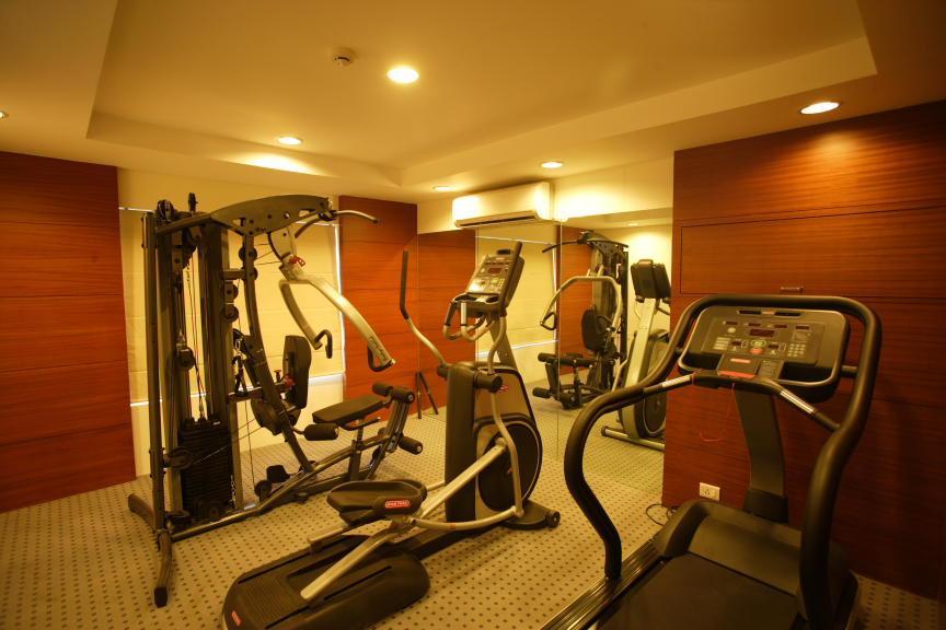 Hotel The Centre Point Chennai Zewnętrze zdjęcie